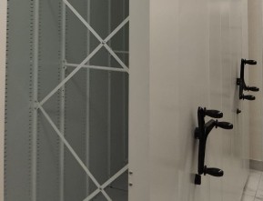 Мобильные системы для костюмерной