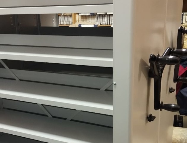 Архивные шкафы на рельсах для загс